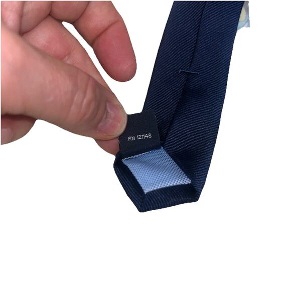 Tommy Hilfiger Repp Blue Striped 100% Silk Men’s Neck Tie Made In China - Picture 3 of 7